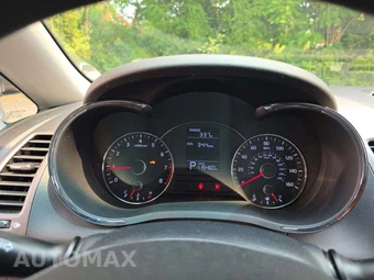 2016 Kia Forte LX Sedan – miniatura 9