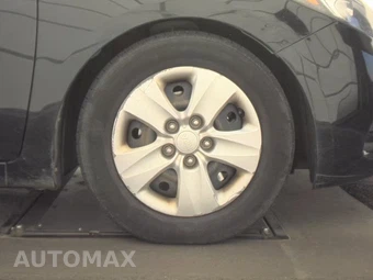 2016 Kia Forte LX Sedan – miniatura 10