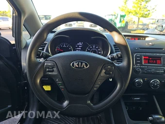 2016 Kia Forte LX Sedan – miniatura 16