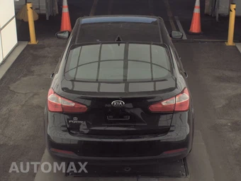 2016 Kia Forte LX Sedan – miniatura 6