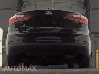 2016 Kia Forte LX Sedan – miniatura 7