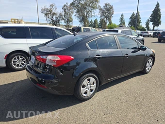 2016 Kia Forte LX Sedan - miniatura 4