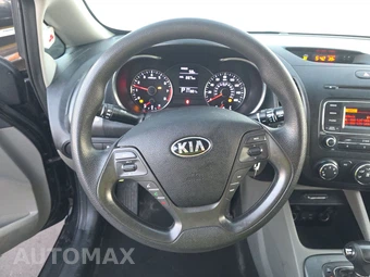 2016 Kia Forte LX Sedan - miniatura 10
