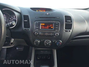 2016 Kia Forte LX Sedan - miniatura 11