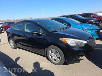 2016 Kia Forte LX Sedan - miniatura 3