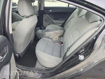 2016 Kia Forte LX Sedan – miniatura 13
