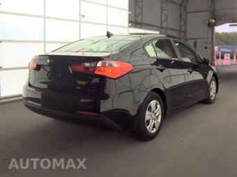 2016 Kia Forte LX Sedan – miniatura 4