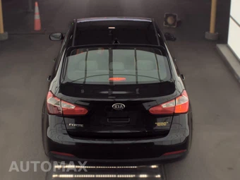 2016 Kia Forte LX Sedan – miniatura 5