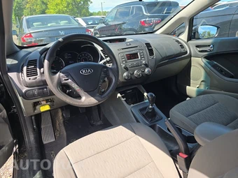 2016 Kia Forte LX Sedan - miniatura 11