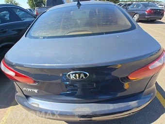 2016 Kia Forte LX Sedan – miniatura 16