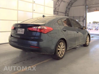 2016 Kia Forte LX Sedan – miniatura 4