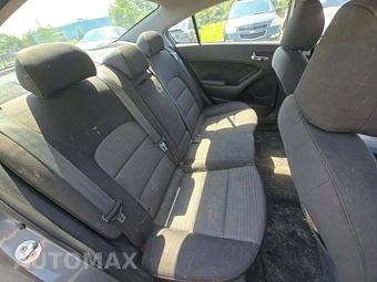 2016 Kia Forte LX Sedan – miniatura 16