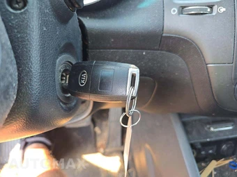 2016 Kia Forte LX Sedan – miniatura 8