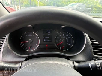 2016 Kia Forte LX Sedan - miniatura 10