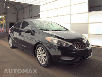 2016 Kia Forte LX Sedan – miniatura 3