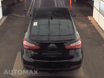 2016 Kia Forte LX Sedan – miniatura 5
