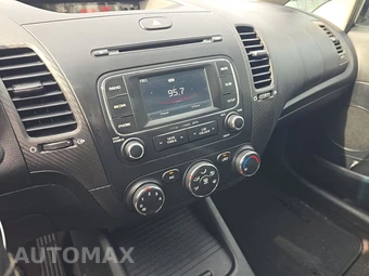 2016 Kia Forte5 EX Hatchback - miniatura 11