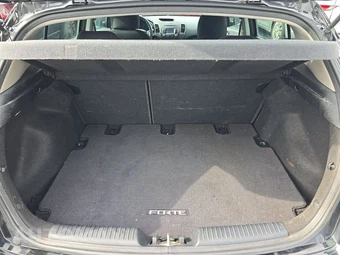 2016 Kia Forte5 EX Hatchback - miniatura 16