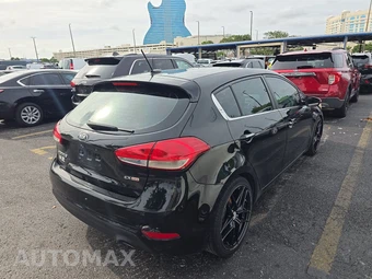 2016 Kia Forte5 EX Hatchback - miniatura 4