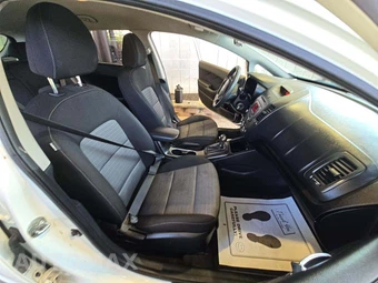 2016 Kia Forte5 LX Hatchback – miniatura 18