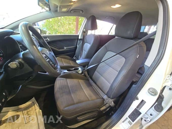 2016 Kia Forte5 LX Hatchback – miniatura 6