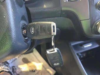 2016 Kia Forte5 LX Hatchback – miniatura 8