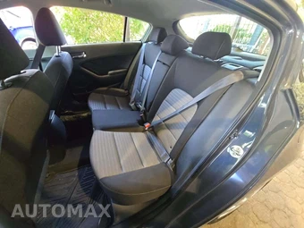 2016 Kia Forte5 LX Hatchback – miniatura 13