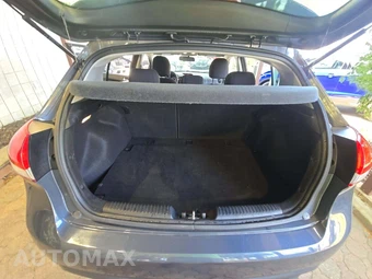 2016 Kia Forte5 LX Hatchback – miniatura 14