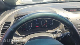 2016 Kia Forte5 SX Hatchback – miniatura 27