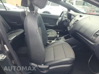2016 Kia Forte5 SX Hatchback – miniatura 8