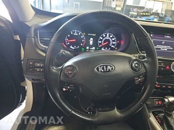 2016 Kia K900 Premium - miniatura 10
