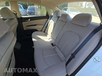 2016 Kia Optima LX – miniatura 13