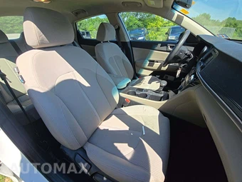 2016 Kia Optima LX – miniatura 18