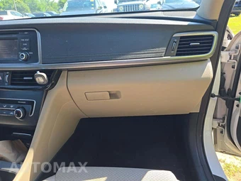 2016 Kia Optima LX – miniatura 19