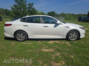 2016 Kia Optima LX – miniatura 4