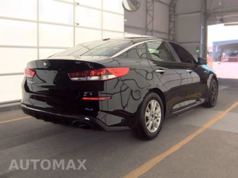 2016 Kia Optima LX – miniatura 4