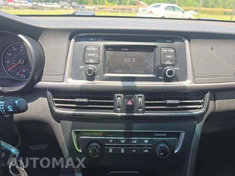 2016 Kia Optima LX – miniatura 7
