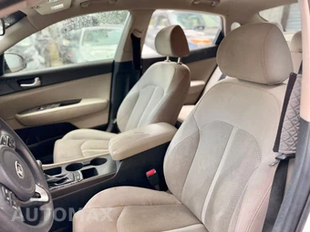 2016 Kia Optima LX – miniatura 8