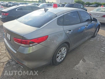 2016 Kia Optima LX – miniatura 4