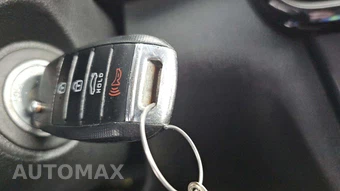 2016 Kia Optima LX - miniatura 18