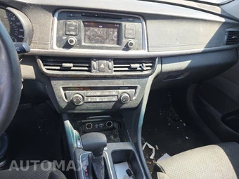 2016 Kia Optima LX – miniatura 11