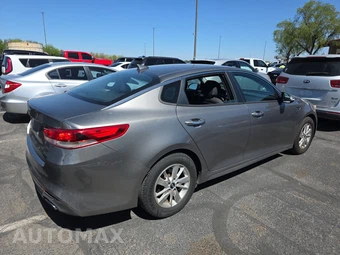 2016 Kia Optima LX – miniatura 4