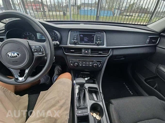2016 Kia Optima LX – miniatura 10