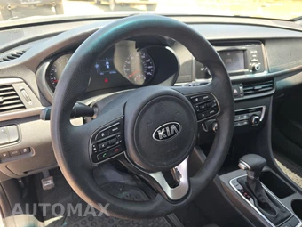 2016 Kia Optima LX – miniatura 10