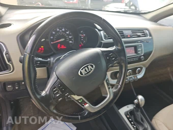 2016 Kia Rio 5-Door EX Hatchback - miniatura 10