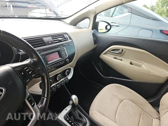 2016 Kia Rio 5-Door EX Hatchback - miniatura 11