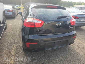 2016 Kia Rio 5-Door EX Hatchback - miniatura 6