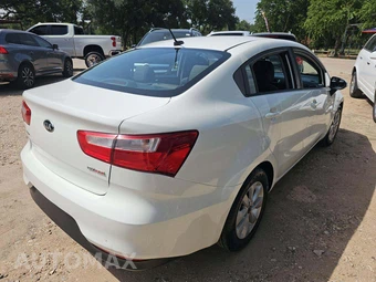 2016 Kia Rio EX Sedan – miniatura 3