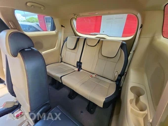 2016 Kia Sedona LX 120.5" WB – miniatura 14