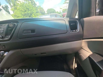 2016 Kia Sedona LX 120.5" WB – miniatura 20